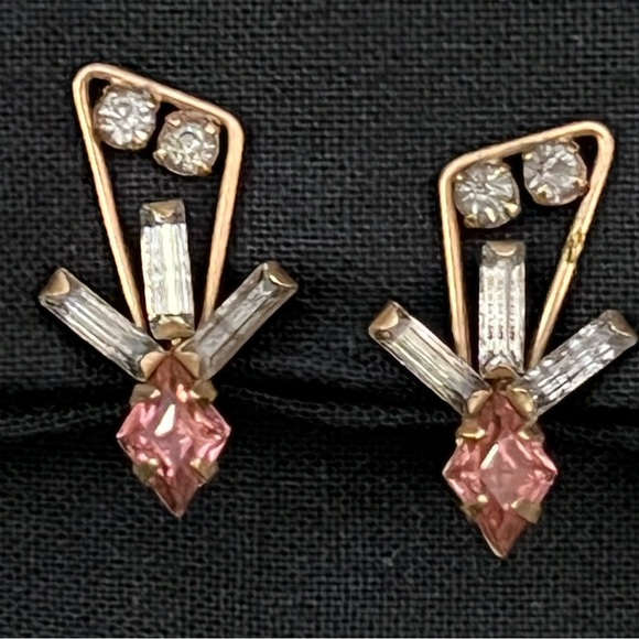 Vintage DeCurtis Earrings - Picture 4 of 7